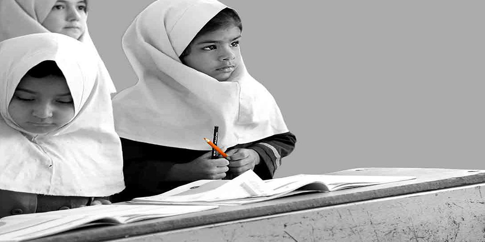 تأثیر فقر اقتصادی بر ترک تحصیل دانشآموزان