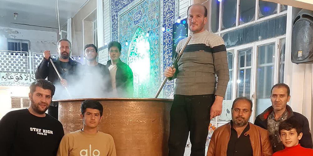 پخت چهار تن سمنو در شهر نقنه